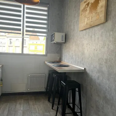 Apartment 2: Joli Face A La Gare